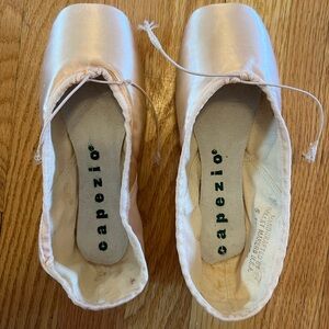Plie 1 Capezio Pointe Shoes